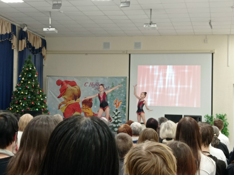 Торжественная церемония закрытия первой городской спартакиады среди ветеранов и людей пожилого возраста.